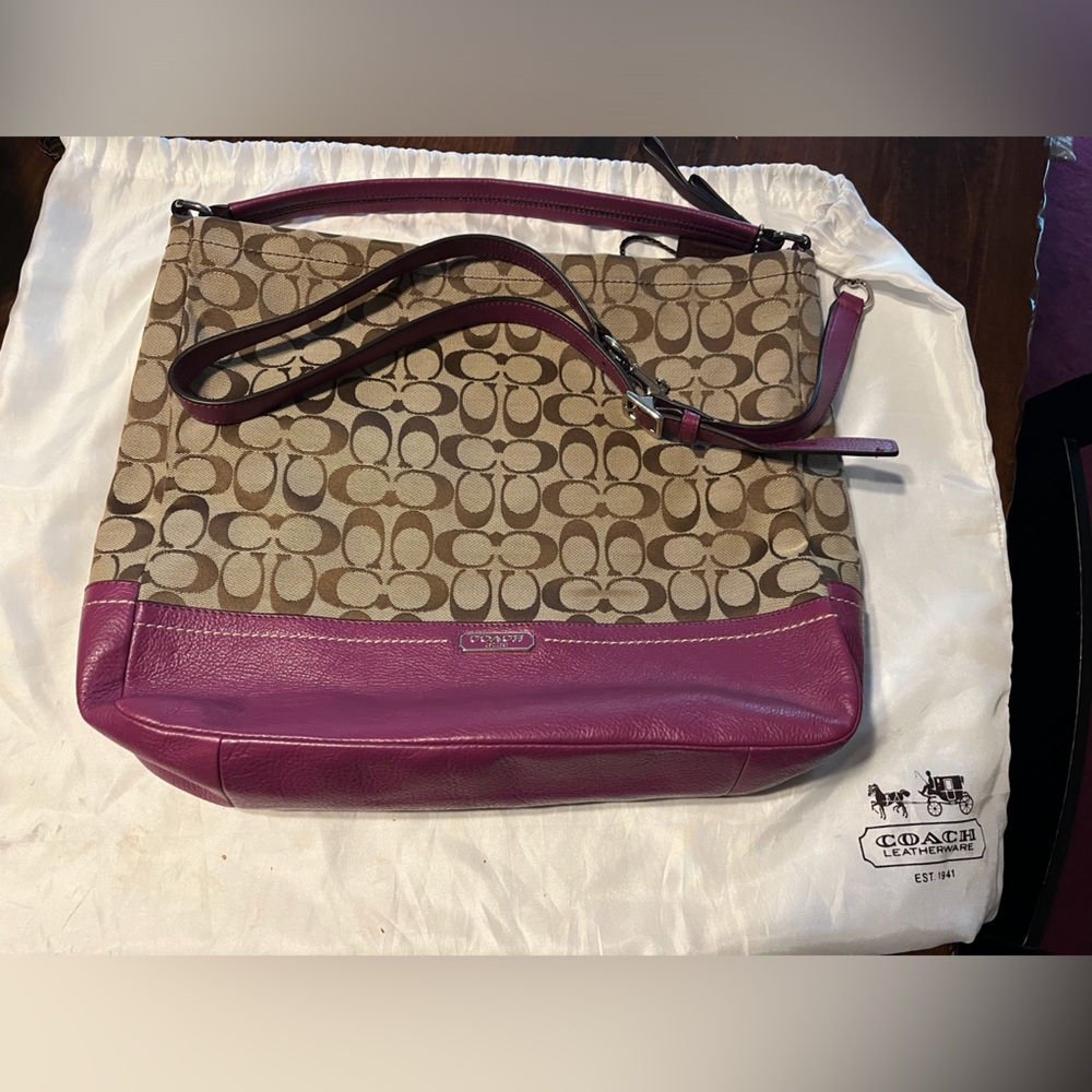 2013 Coach signature hobo bag